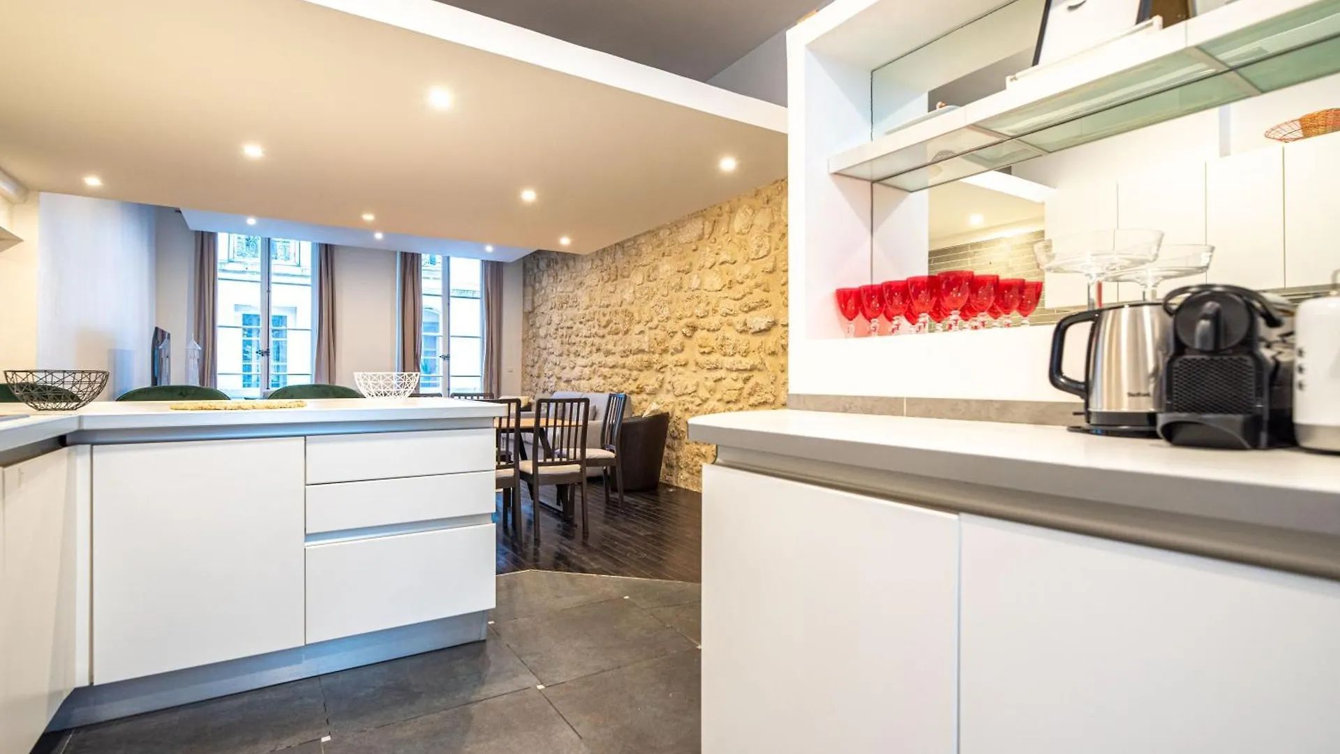 Apartment Cia - Reaumur Etienne Marcel 8P Paris